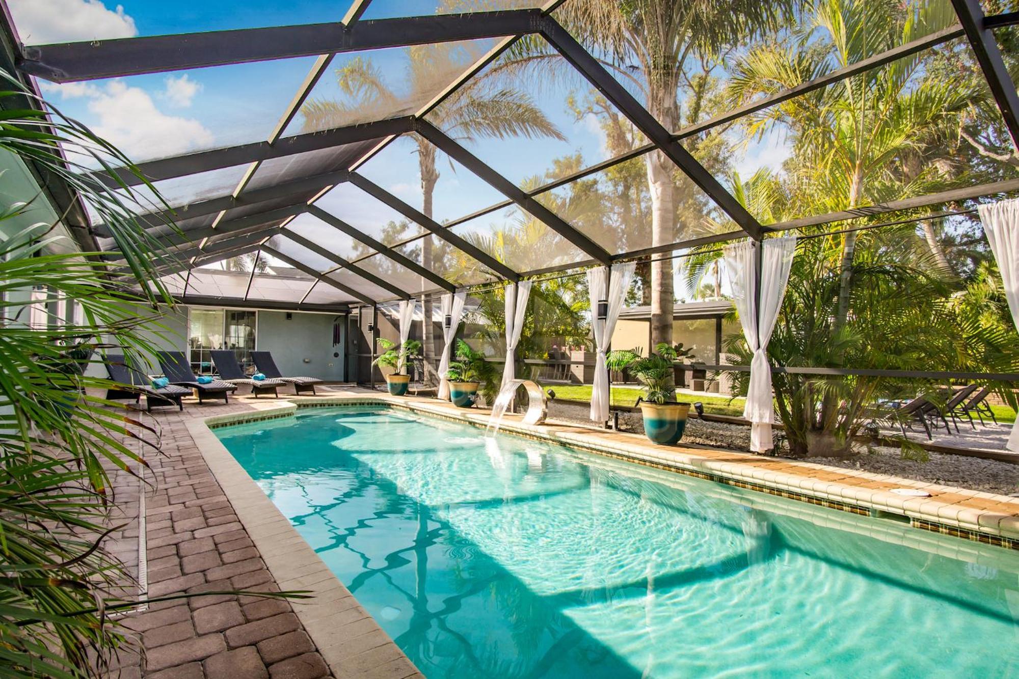 Beach Cottage With Heated Pool Just Off Siesta Key Sarasota Exterior photo
