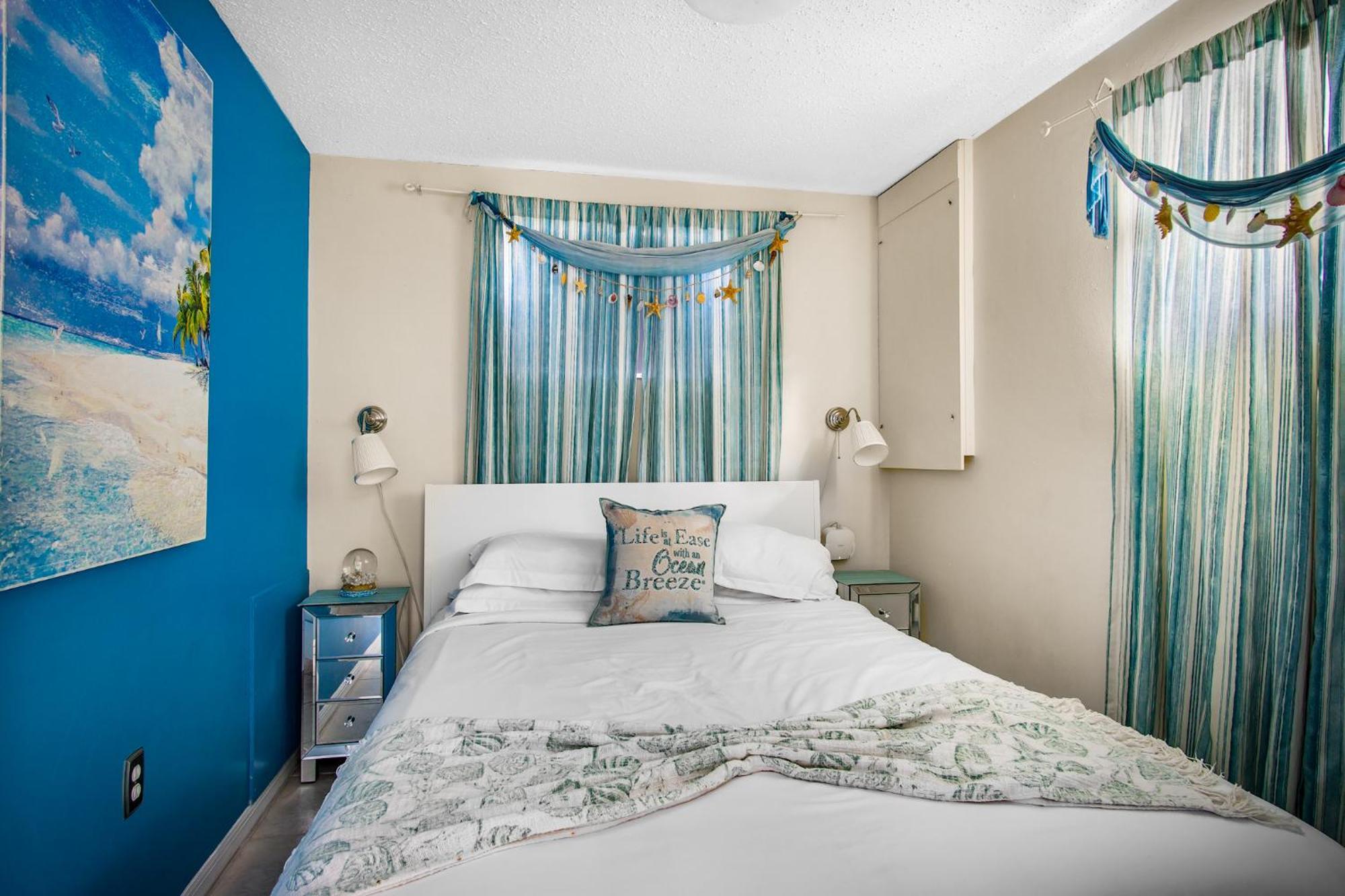 Beach Cottage With Heated Pool Just Off Siesta Key Sarasota Exterior photo